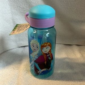 NWT Zak!/Disney Frozen 14 ounce water bottle/cup with straw